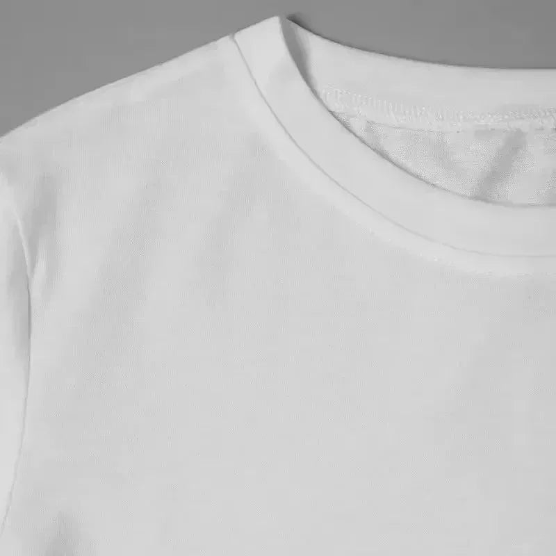 Camiseta estampada com desenhos animados da Disney.