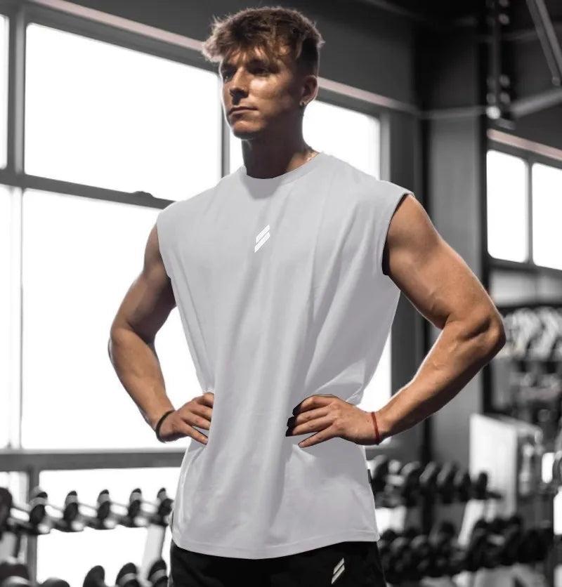 Camiseta sem mangas masculina para treino.