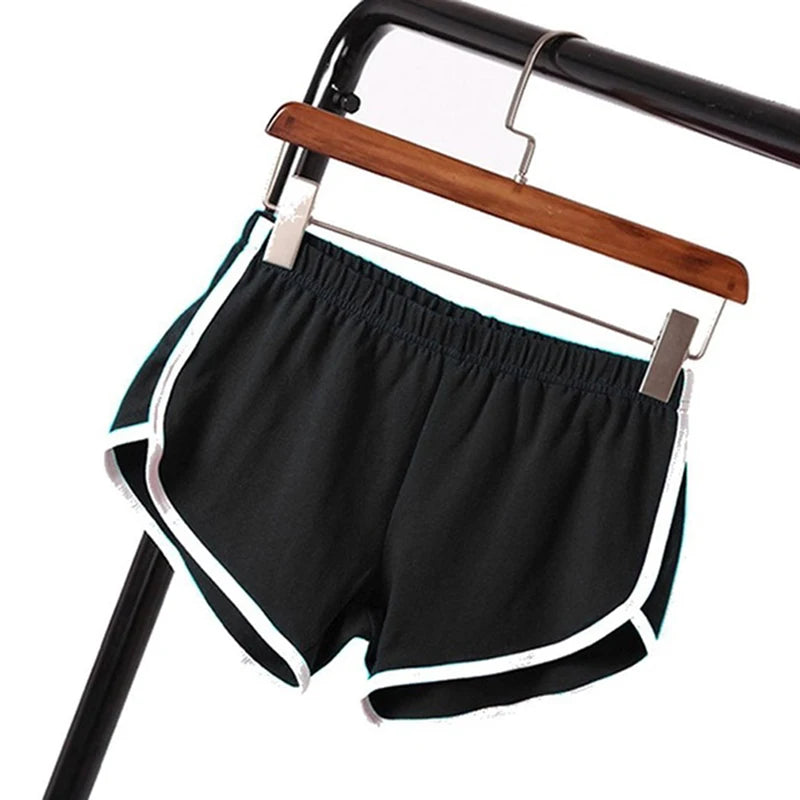 Calções esportivos femininos de verão.
