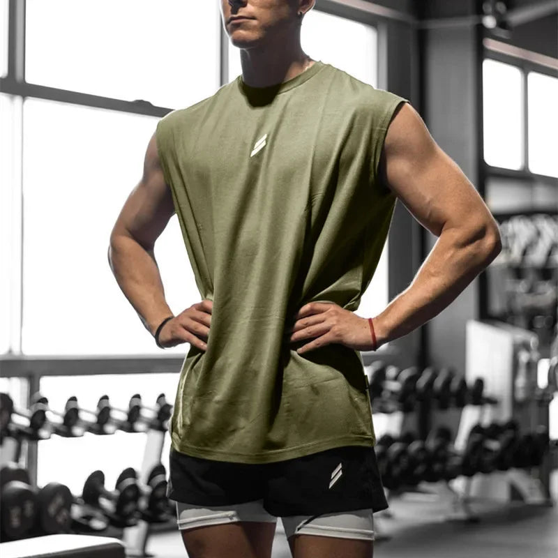 Camiseta sem mangas masculina para treino.