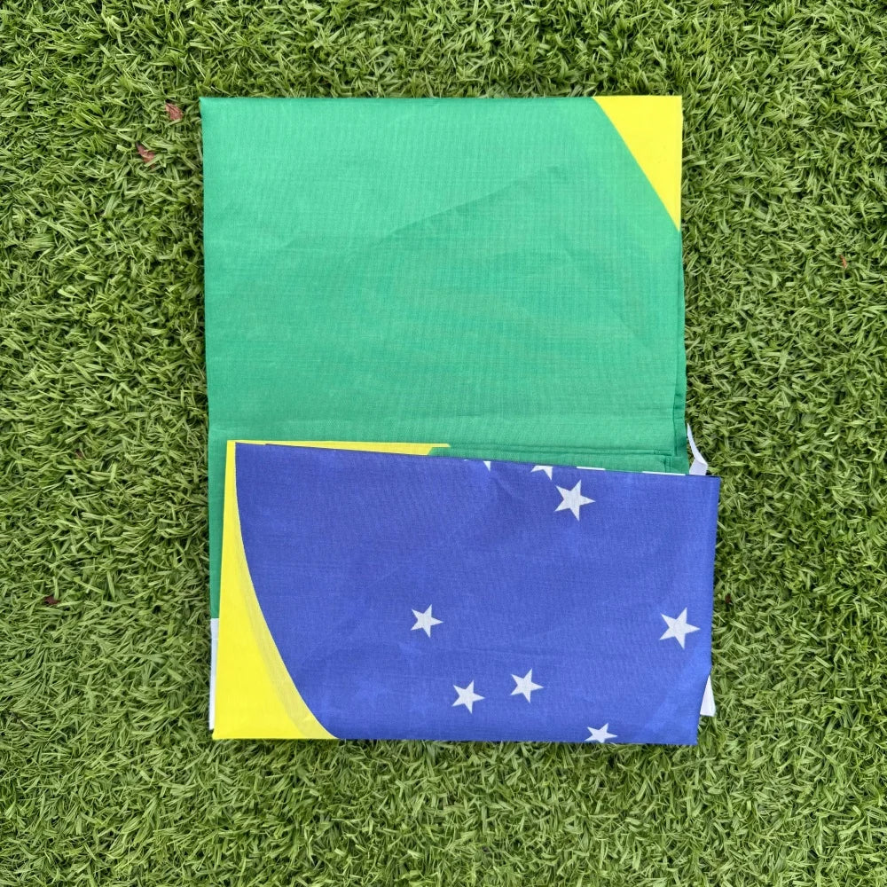 Bandeira do Brasil 150x90cm Grande 3x5 FT em Poliéster com Costura Dupla para Decoração Interna e Externa