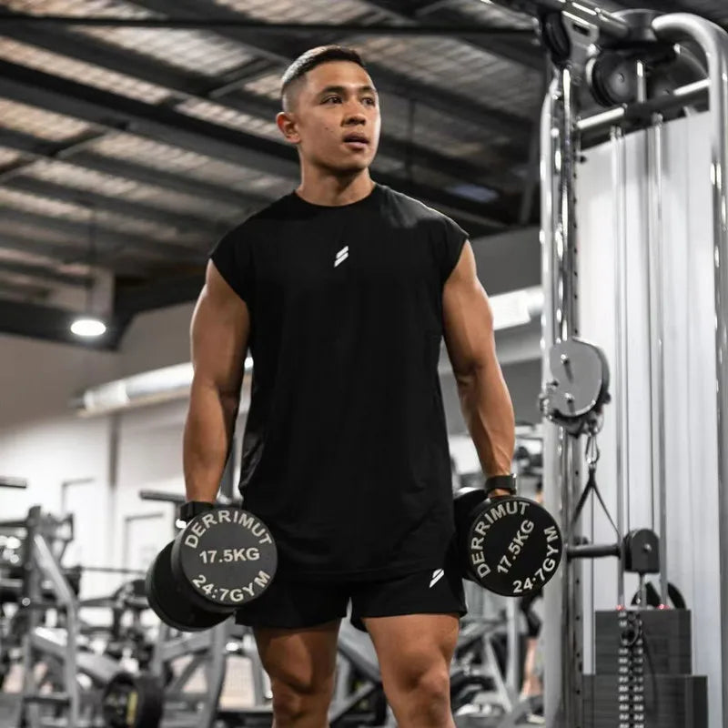 Camiseta sem mangas masculina para treino.