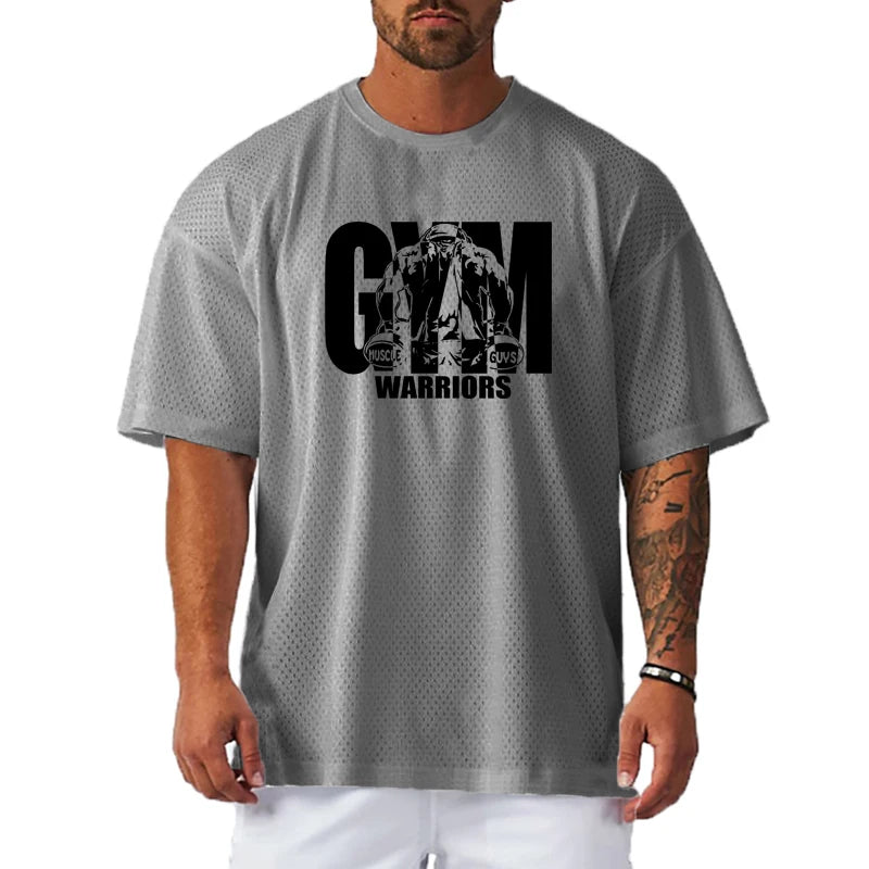 camiseta de manga curta com estampa gym warriors
