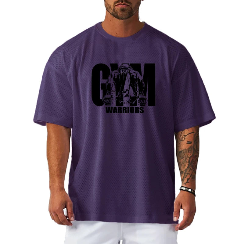 camiseta de manga curta com estampa gym warriors