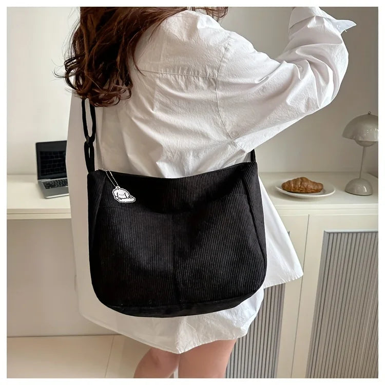 Bolsa de ombro feminina de veludo cotelê, sacola casual listrada de grande capacidade.